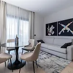 Azulis 3 - 2br With Garden & Parking, Aldo Moro *