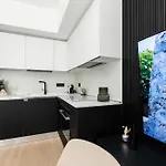Azulis 3 - 2br With Garden & Parking, Aldo Moro