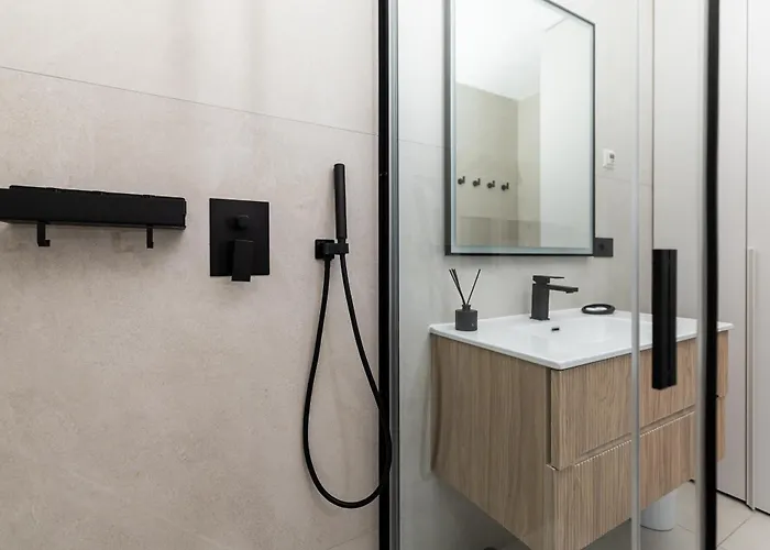 Luxurious - Azulis#3 - 2br Fully Equipped - Garden - Free Parking Апартаменти Ольбія