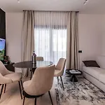 Azulis 3 - 2br With Garden & Parking, Aldo Moro *