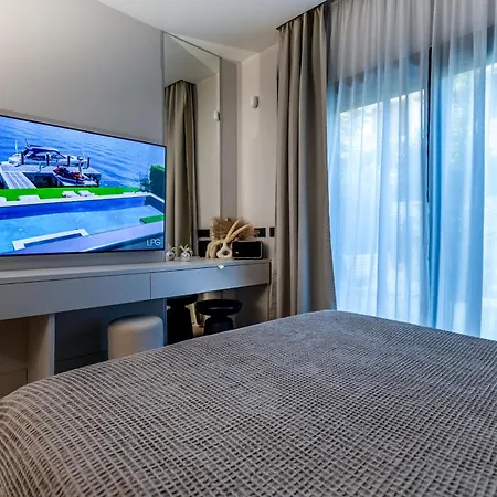 Appartamento Luxurious - Azulis#3 - 2br Fully Equipped - Garden - Free Parking