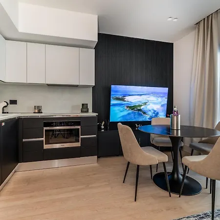 Lägenhet Luxurious - Azulis#3 - 2br Fully Equipped - Garden - Free Parking *