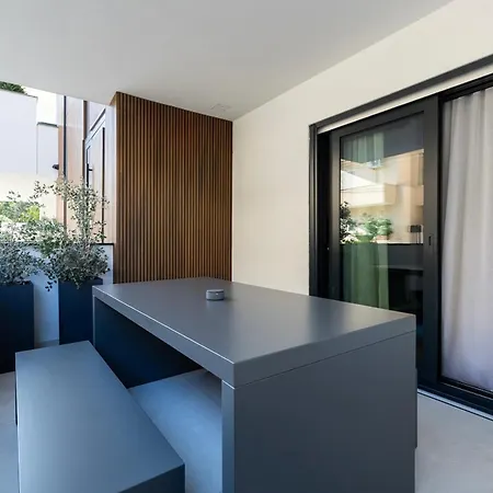 Azulis 3 - 2br With Garden & Parking, Aldo Moro *