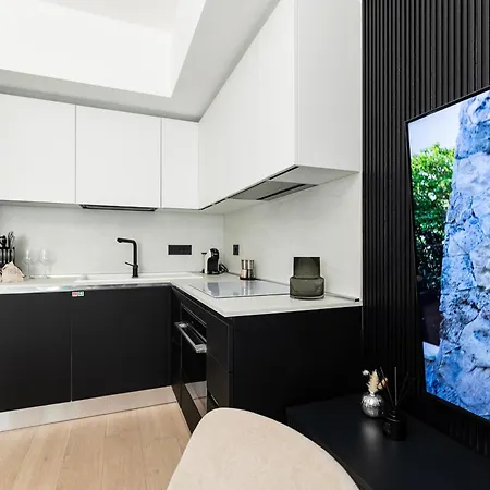 Luxurious - Azulis#3 - 2br Fully Equipped - Garden - Free Parking