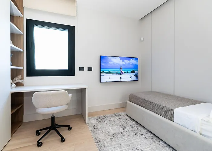 Luxurious - Azulis#3 - 2br Fully Equipped - Garden - Free Parking Appartamento *