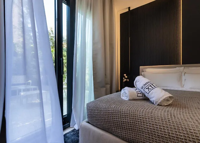 Apartment Luxurious - Azulis#3 - 2br Fully Equipped - Garden - Free Parking