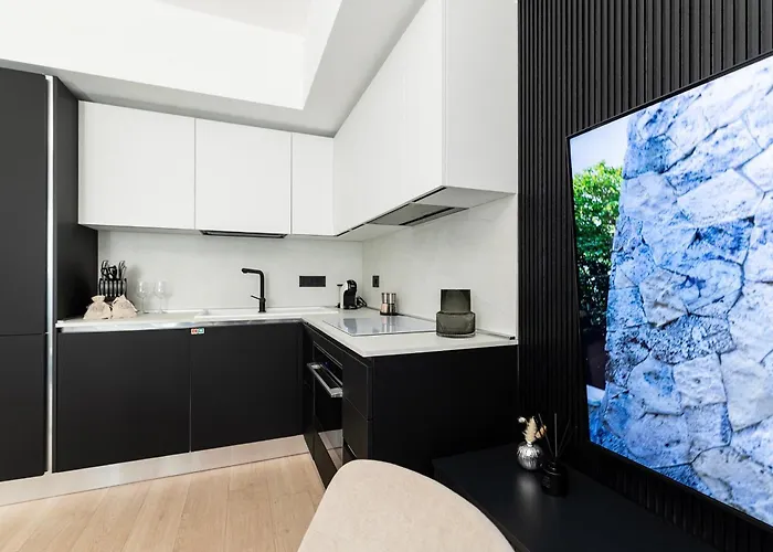 Luxurious - Azulis#3 - 2br Fully Equipped - Garden - Free Parking